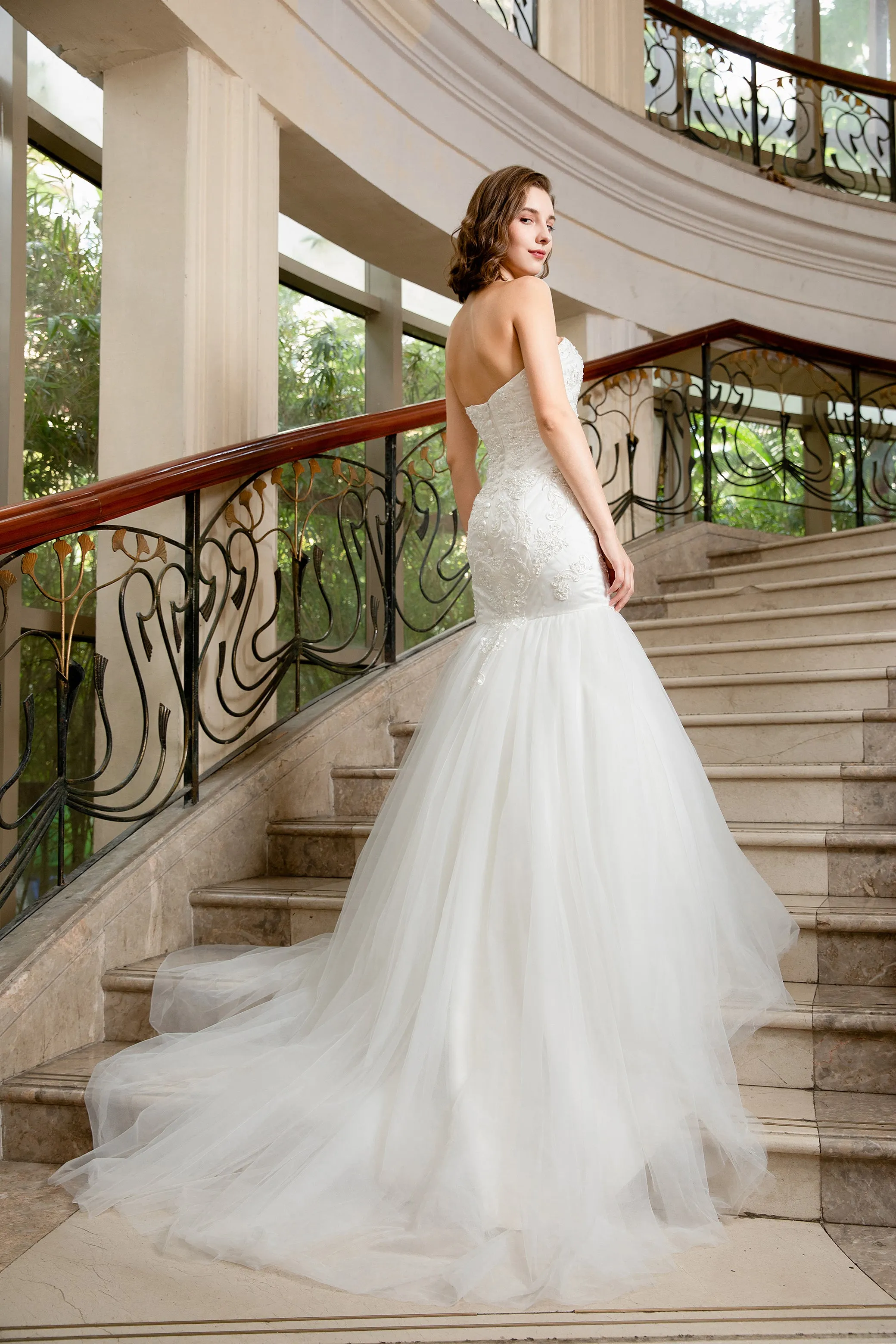 Evelyn - Selena Huan Strapless Abstract Chantilly Lace Mermaid Gown