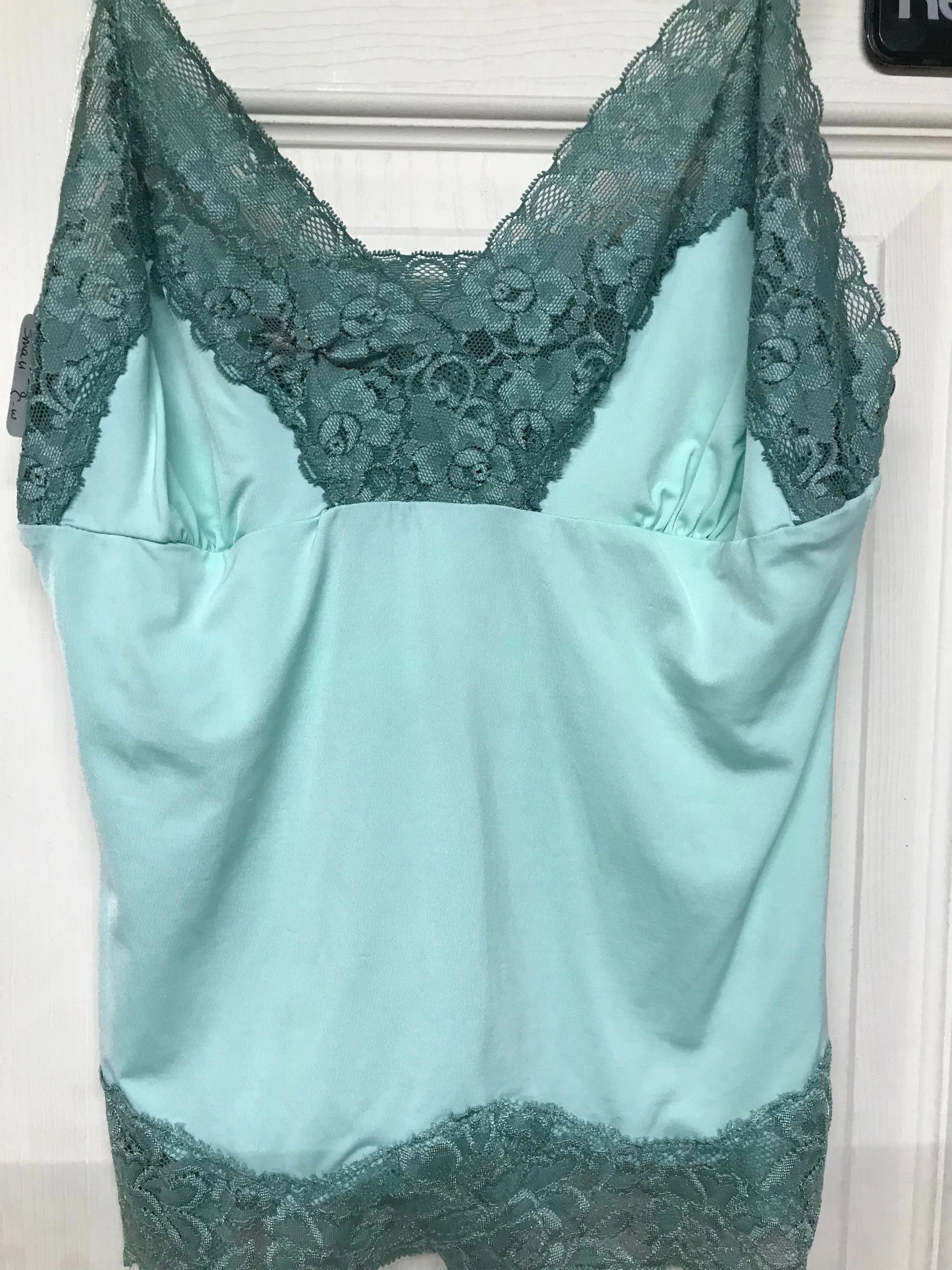 <€€* MODA Intl Nylon Lace Trim Camisole Lingerie Sleepware Green Small